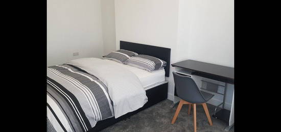 Shared accommodation to rent in Quebec Avenue, Southend-On-Sea SS1