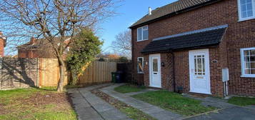 2 bedroom semi-detached house to rent