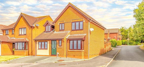 Detached house to rent in Thornhill Drive, St Andrews Ridge, Swindon, Wilthshire SN25