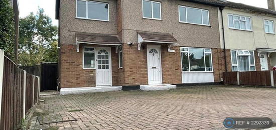 4 bedroom terraced house