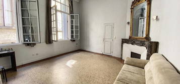 Appartement  à louer, 5 pièces, 4 chambres, 124 m²