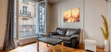 Appartement Paris 3 pièce(s) 54.5 m2