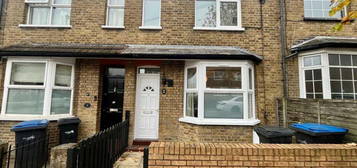 2 bedroom terraced house