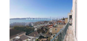 Arrendamento de Apartamento T5  em Chiado