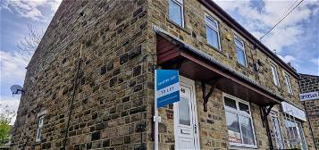 Flat to rent in Station Road, Horsforth, Leeds LS18