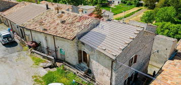 Villetta bifamiliare in vendita in via dè Contra, 25