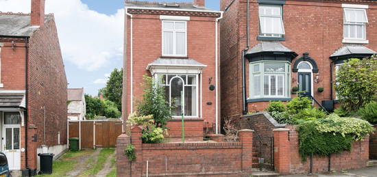 3 bed detached house for sale