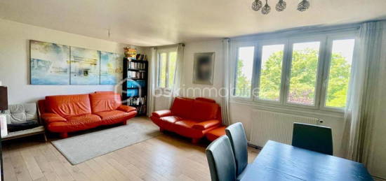 Appartement  à vendre, 4 pièces, 2 chambres, 66 m²