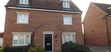 5 bed detached house to rent