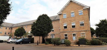 Flat to rent in Falcon Mews, Stanbridge Road, Leighton Buzzard LU7