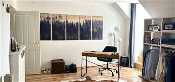 WG-Zimmer in einer 2,5 -Zimmerwohnung in Bestlage in Innsbruck zu vermieten!