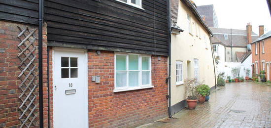 Studio to rent in All Saints Lane, Canterbury CT1