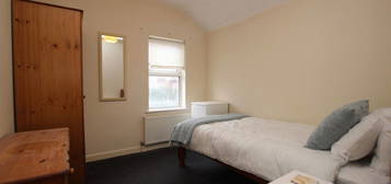 Room to rent in West Hill, Reading RG1