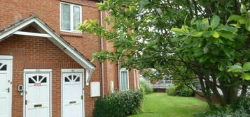 2 bedroom ground floor flat