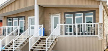 176B HALL CRESCENT, Yellowknife, Northwest Territories