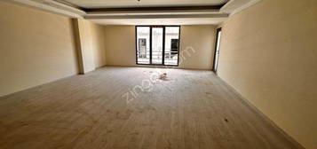 Cennet mahallesinde satlk 6+2 330  m2 ift girili  kapal otoparkl dubleks daire