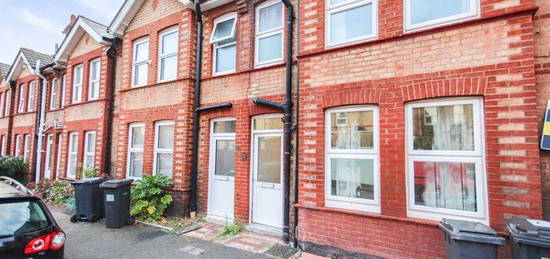 4 bed terraced house to rent