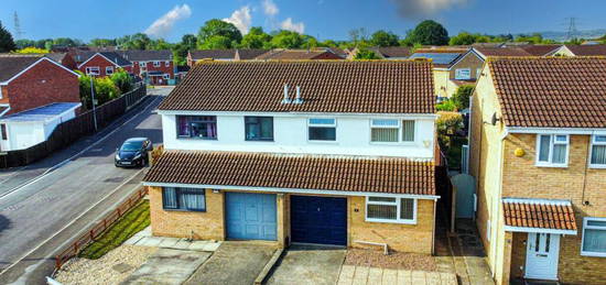 3 bedroom semi-detached house