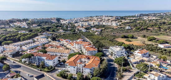 Apartamento T2+1 para Venda em Albufeira, Olhos de Água – Torre da Med