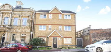 Flat for sale in Manor Road, Chatham, Kent ME4