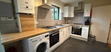 Terraced house to rent in Sparrow Farm Drive, Feltham TW14