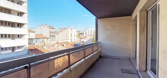 LOCATION T2 AVEC BALCON - CAMAS/CONCEPTION