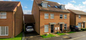 4 bedroom semi-detached house for sale