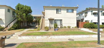 2729 W Victory Blvd, Burbank, CA 91505