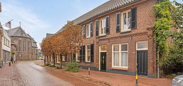 Grotestraat 17