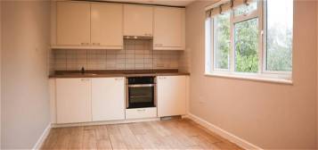 Flat to rent in Stonebridge, Clevedon BS21