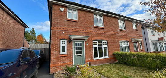 3 bedroom semi-detached house for sale