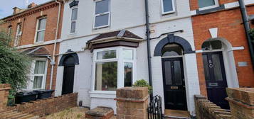 5 bedroom terraced house