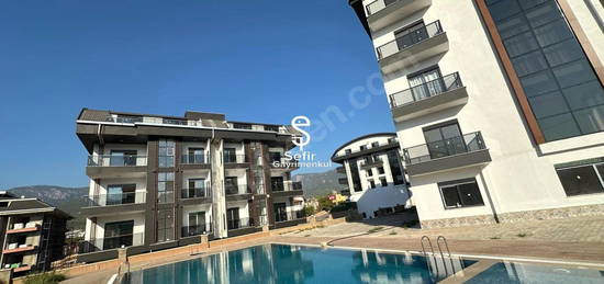 ALANYA OBA MAHALLESİNDE KİRALIK 2+1 HAVUZLU SIFIR DAİRE