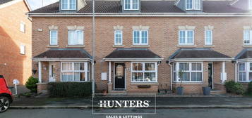 4 bed town house for sale