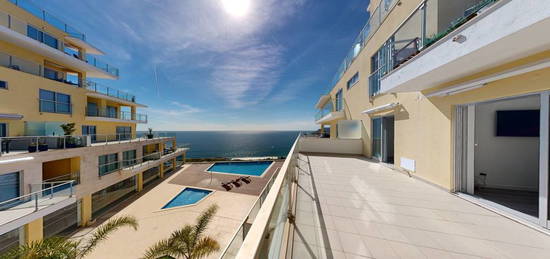 Apartamento com vista de mar Sesimbra