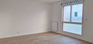 A LOUER - CHARTRES DE BRETAGNE CENTRE - APPARTEMENT T3 AVEC BALCON- NEUF - 70 M²