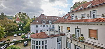 WOHLFÜHLWOHNEN ÜBER DEN DÄCHERN - MODERNE 2-ZIMMER-MAISSONETTEWHG IN TOP LAGE MIT LOGGIA+STELLPLATZ