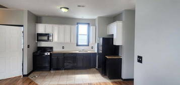 25 Aldine St #2, Newark, NJ 07112