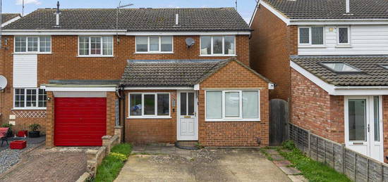 3 bed semi-detached house for sale