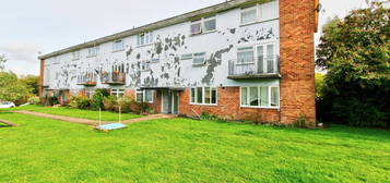 Flat to rent in Amberry Court, Harlow CM20