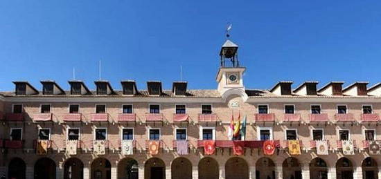 Piso en Puerta de Murcia - Colegios, Ocaña