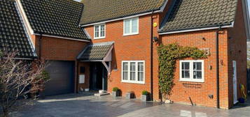 6 bedroom detached house for sale