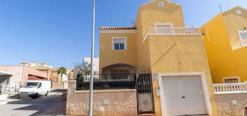 Casa en Huércal de Almería