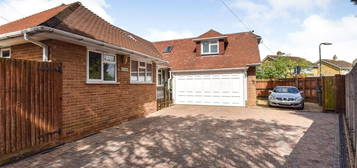 4 bed detached house for sale