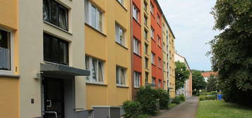 2-Raum-Wohnung mit Dusche und Balkon in Debschwitz