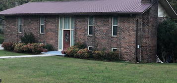 111 Hutton Ct, Dayton, TN 37321