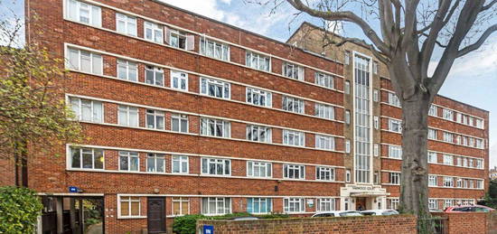 Flat to rent in Upper Richmond Road, London SW15