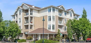 132 E 1st Ave NW #406, Airdrie, AB T4B 3H4
