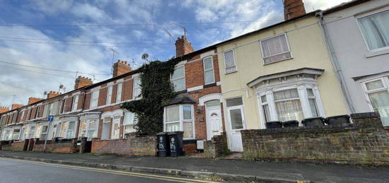 Terraced house to rent in Queen Street, Rushden NN10