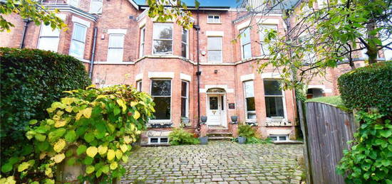 5 bedroom terraced house for sale